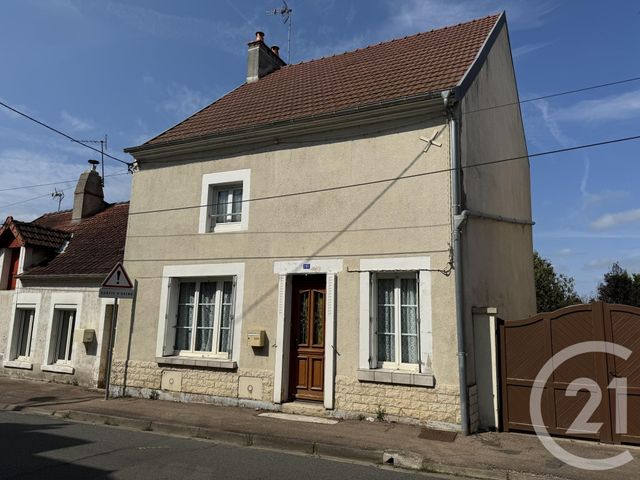 maison à vendre - 6 pièces - 115.0 m2 - COSNE COURS SUR LOIRE - 58 - BOURGOGNE - Century 21 Agence Ducreux